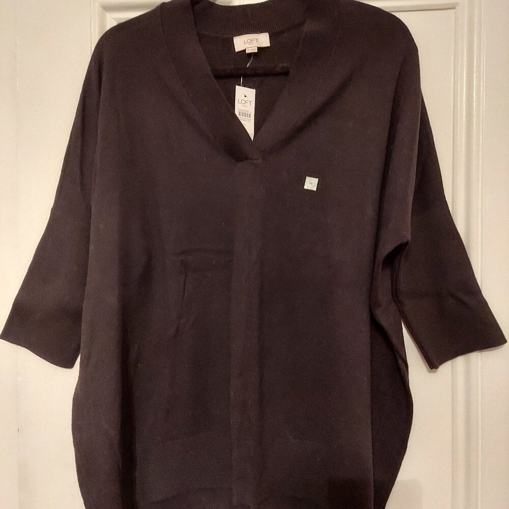 NWT LOFT V Neck 3/4 Sleeve Oversized Sweater in Black size M